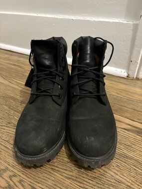 Timberland Black Lace-Up Women's Boots